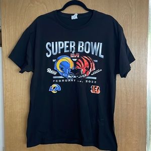 Football season is here!!! Last years Super Bowl T-shirt Size Large